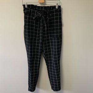Geometric Cropped Pants